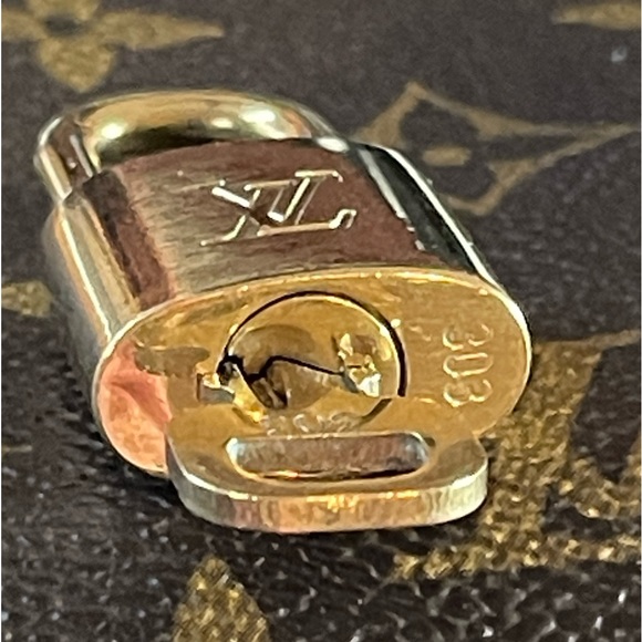 Lot of 2 Louis Vuitton Authentic Brass Lock and Key Set #303 and #304 - Picture 10 of 16